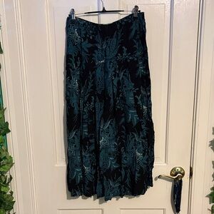 Black and Teal Floral Paisley Pattern Skirt